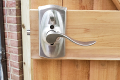 Inside view of combination gate lock