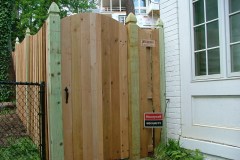 #9 Cedar Solid Board Gate with Single Arch