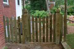 #4 Pressure Treated Pine Picket Fence With Dip