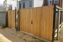 Pine Privacy Fence w/Steel Frame